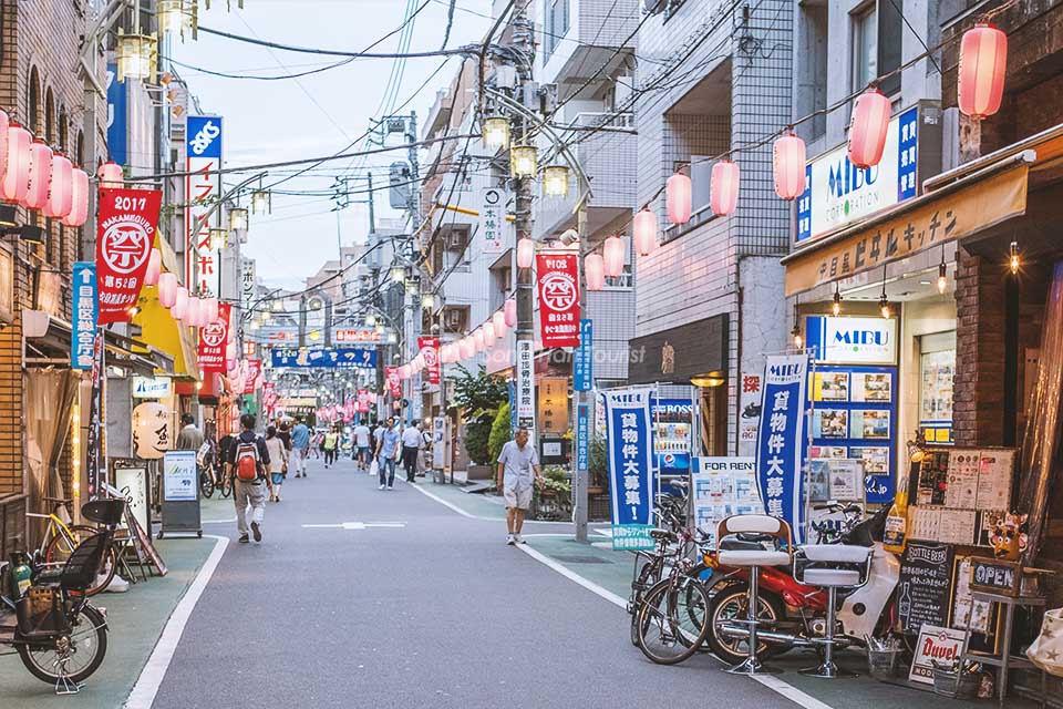 Làm Việc Tại Nhật Bản: Thu Nhập Cao Nhưng Có Dễ Sống Không